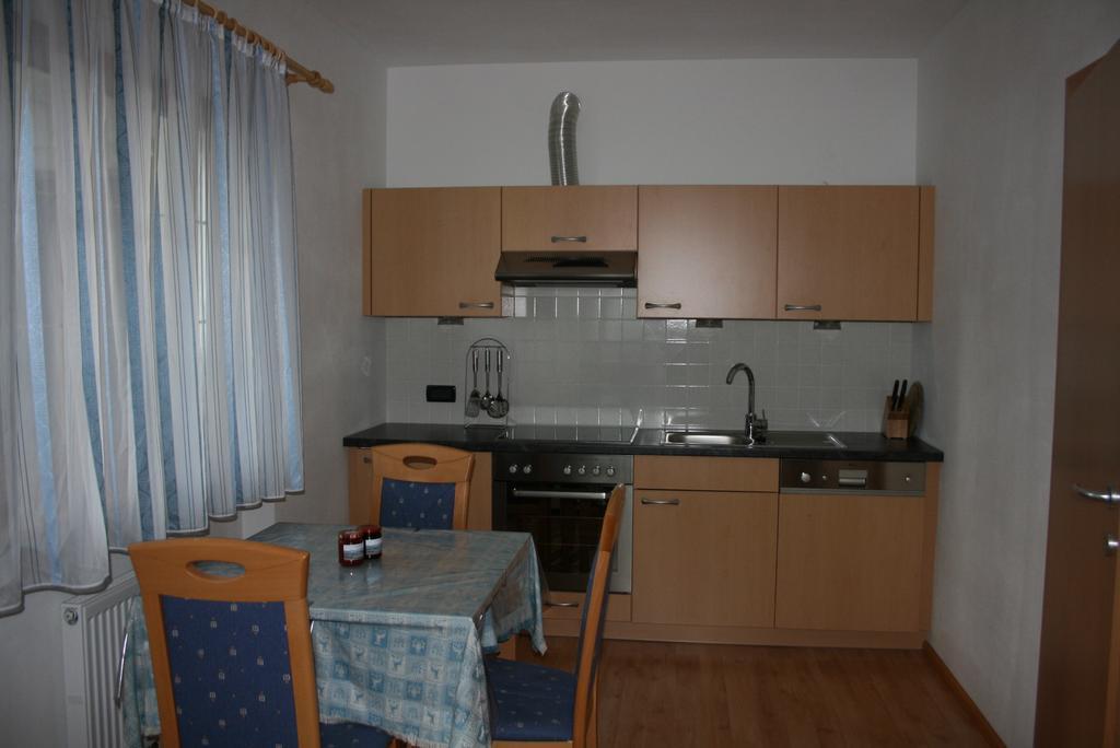 Luech Da Boerz Apartman Antermoia Szoba fotó